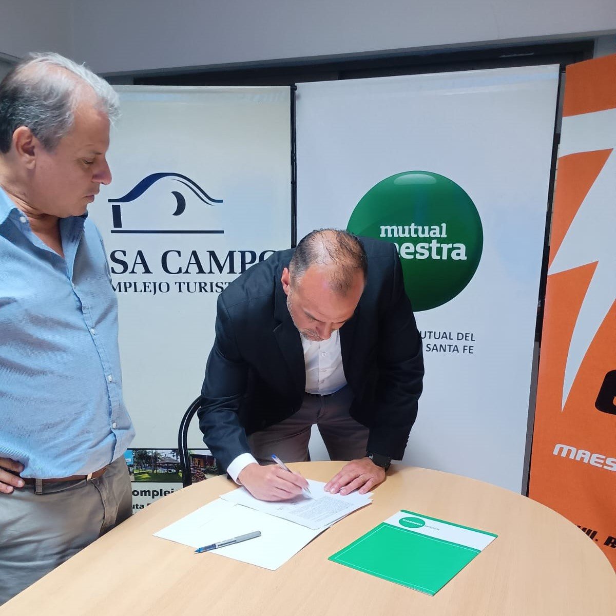 Galeria de ¡Un Nuevo Paso Hacia el Futuro de la Educación!